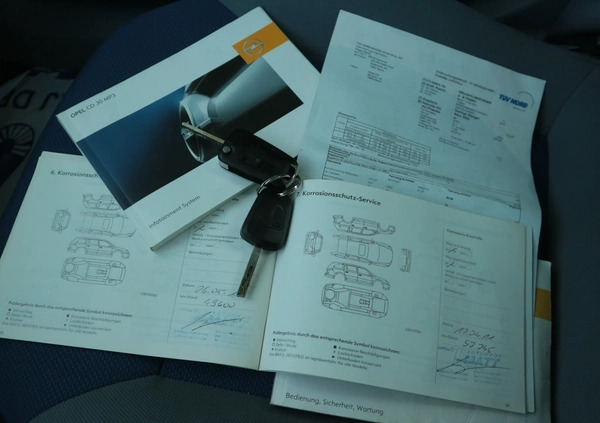 Opel Astra cena 14500 przebieg: 117500, rok produkcji 2004 z Józefów małe 497